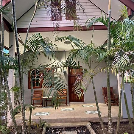 Coconut Bungalow Nai Yang Exterior photo