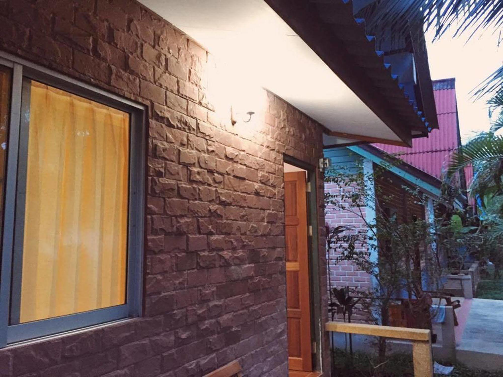 Coconut Bungalow Nai Yang Exterior photo
